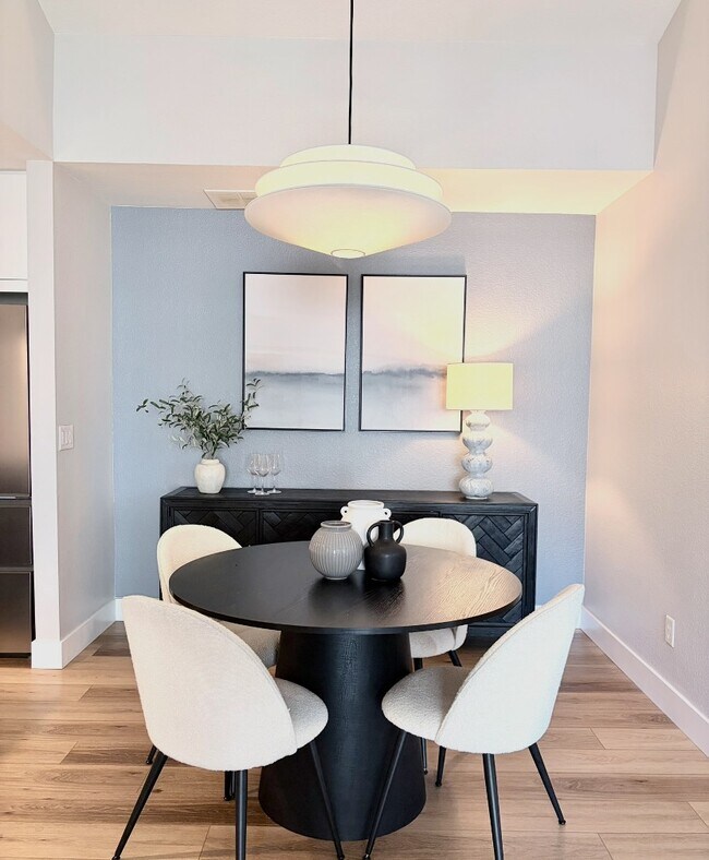 804 Summer Hawk Dr Unit #1204