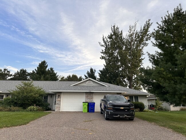 Photo - 1232 Spruce Ct