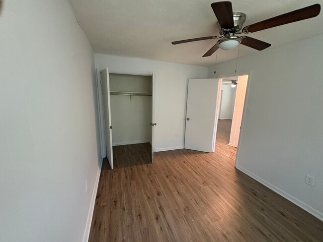 Building Photo - 442 Avenue F NW Unit Quiet Moorehaven property