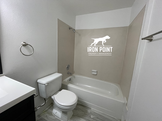 Photo - Historic North End duplex close to Hyde Park & Downtown Boise