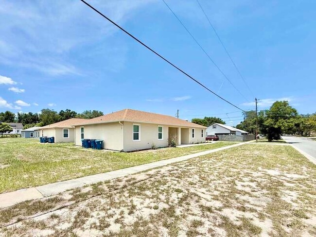Photo - 2 W Orange St