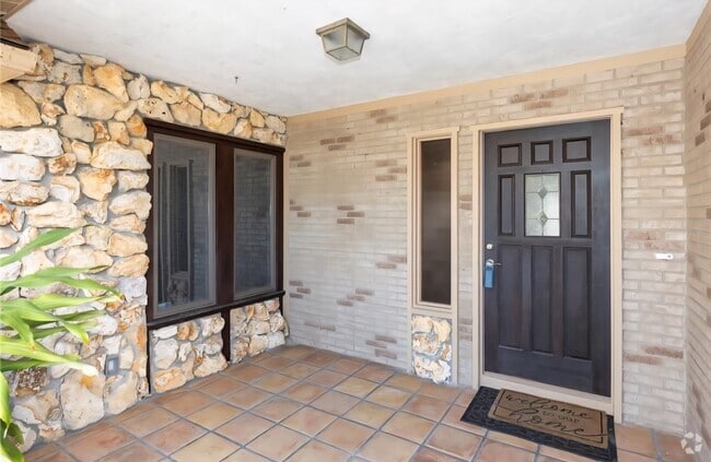 Building Photo - 4431 Doris Dr Rental