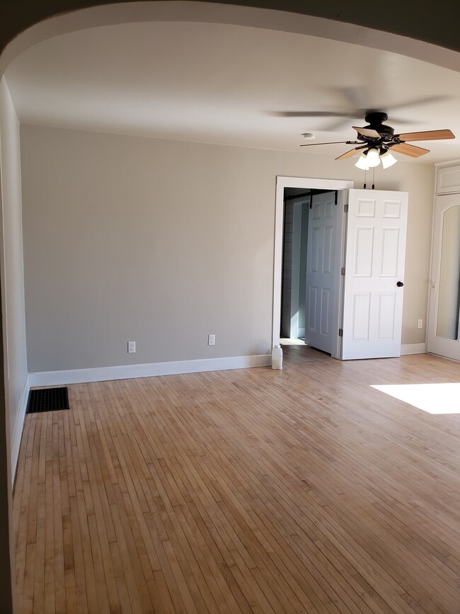 111 E Jackson St Apartments Unit B Tomah, WI