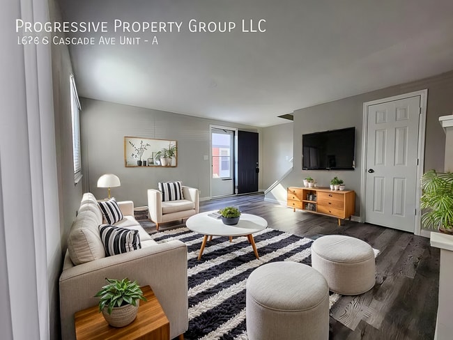 Building Photo - 1626 S Cascade Ave Unit A