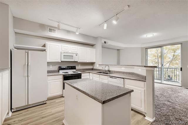 1857 Spaulding Cir