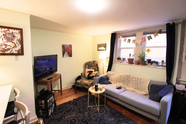 Photo - 15 Wellman St Unit 1