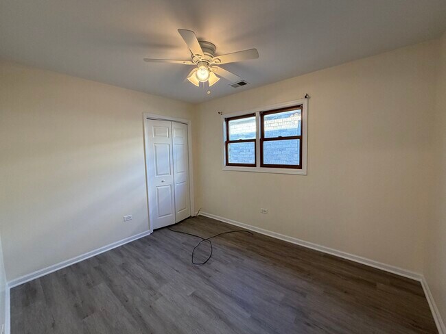 Photo - 6323 W Fullerton Ave Unit 2