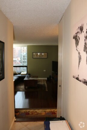 Building Photo - 1122 N Clark St Unit 1809 Rental