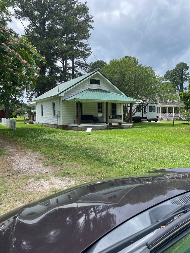 Photo - 2201 West Main Street Extension