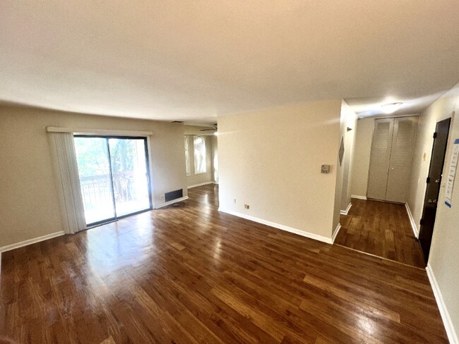 Photo - 2275 Country Club Dr