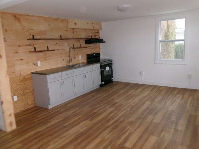 Photo - 144 W Main St Unit 3BR