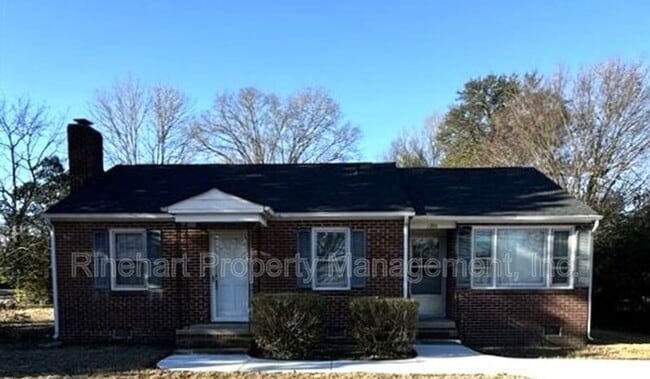 Building Photo - 1203 Deas St