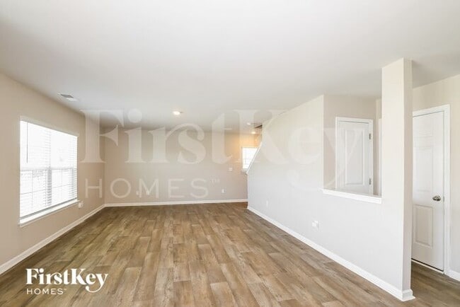 Photo - 6849 Keeneland Dr