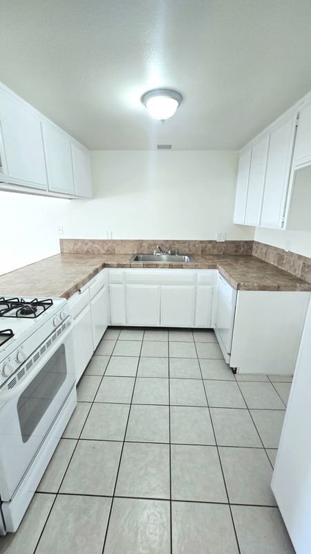 Photo - 1119 W Princeton St Unit #23