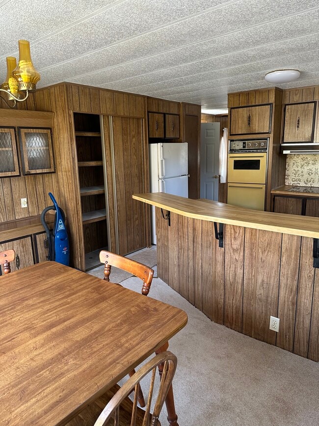 Photo - 12 Circle Dr