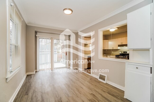 Photo - 3606 Leybourn Ave