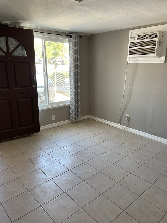 Photo - 66671 Estrella Ave Unidad 66671EstrellaAve2