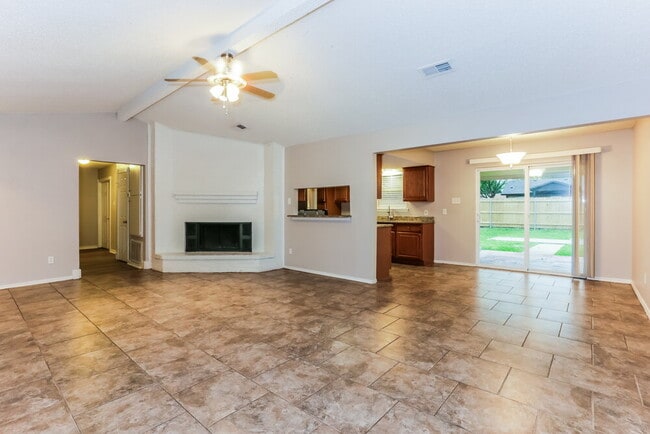 Photo - 230 Lemon Dr