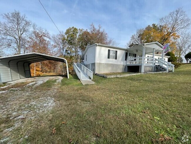 Building Photo - Lovely 3-Bedroom Home with Spacious Yard &...