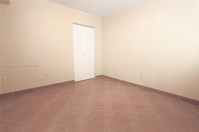 Photo - 2890 N Oakland Forest Dr Unit 206