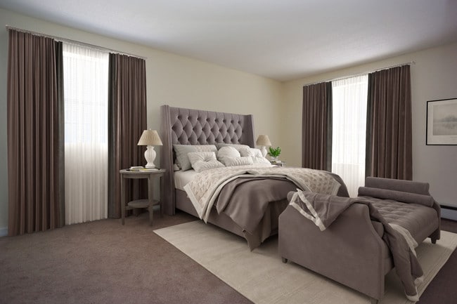 Oak Creek Apartments