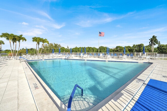 Photo - 32 Colonial Club Dr Unit 203