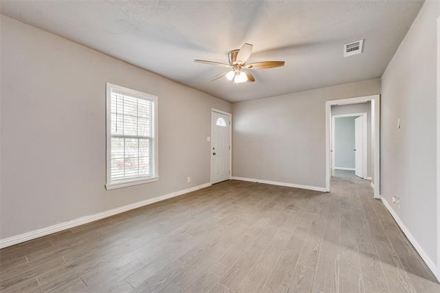 Photo - 8033 Downe Dr