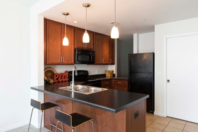 Midtown Crossing Apartments