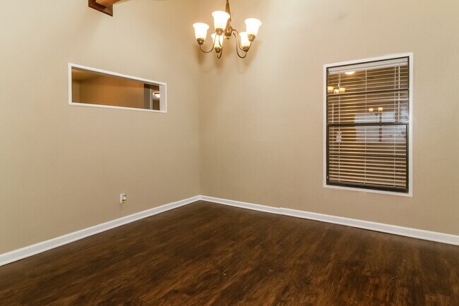 Photo - 1345 Bridlebrook Dr