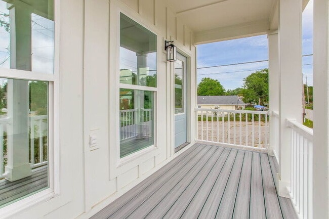 Photo - Build in 2025, 3 bed 3 bath near downtown!