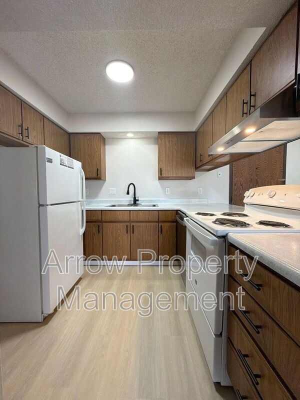 Photo - 2323 T St Unit 12