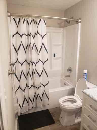 Photo - 5112 Miller Rd SW Unidad Ind. Adult Bedrooms