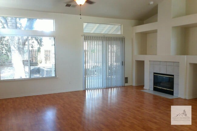 Photo - 8651 N Woodrow Ave