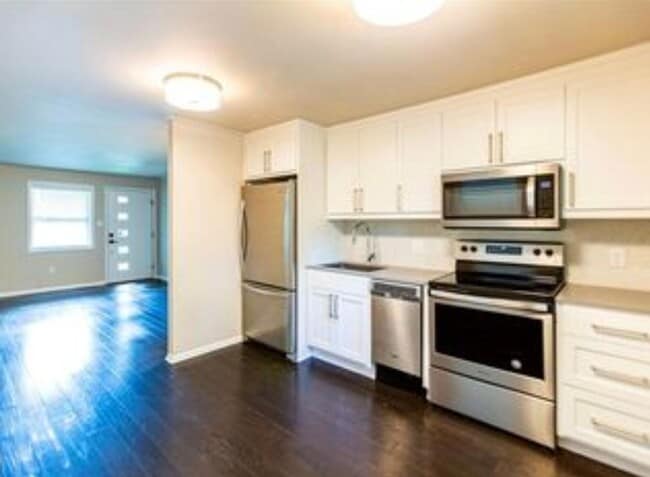 Photo - Perfect Location!