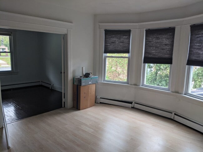 Photo - 17 Somerset St