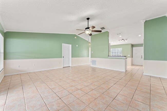 Photo - Cute 3/2 Home with Bonus room and Fenced B...