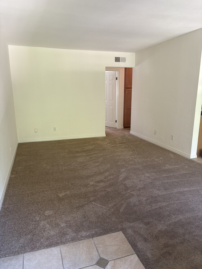 Photo - 1490 W Lambert Rd Unit 1490 W Lambert Rd,  312