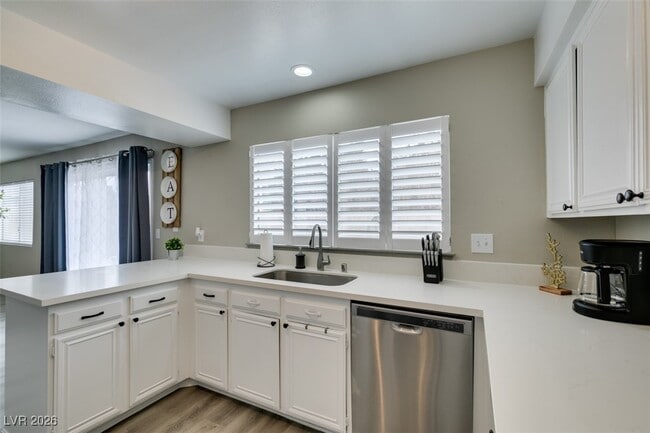 Photo - 6585 Minton Ct