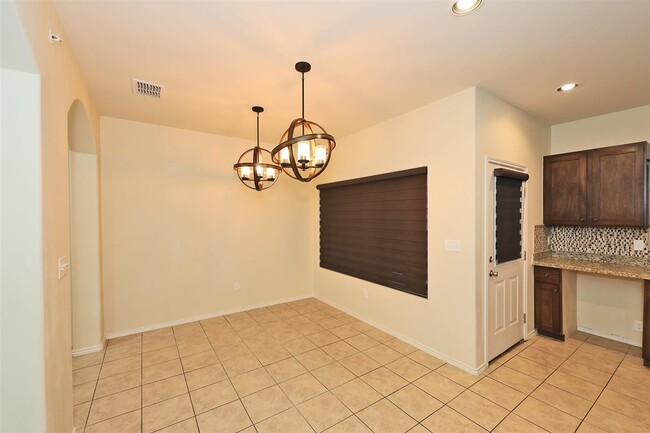 Photo - 5610 Montevista Dr Unit 5610
