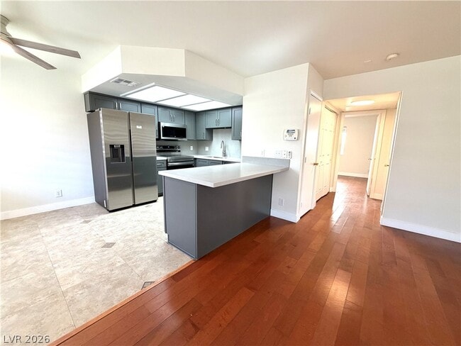 Photo - 920 Rockview Dr Unit 101