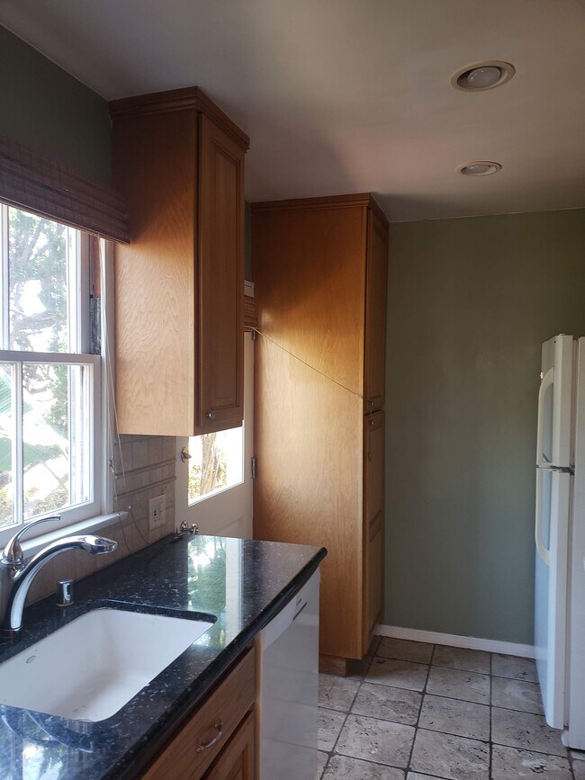 Photo - 1139 26th St Unit A