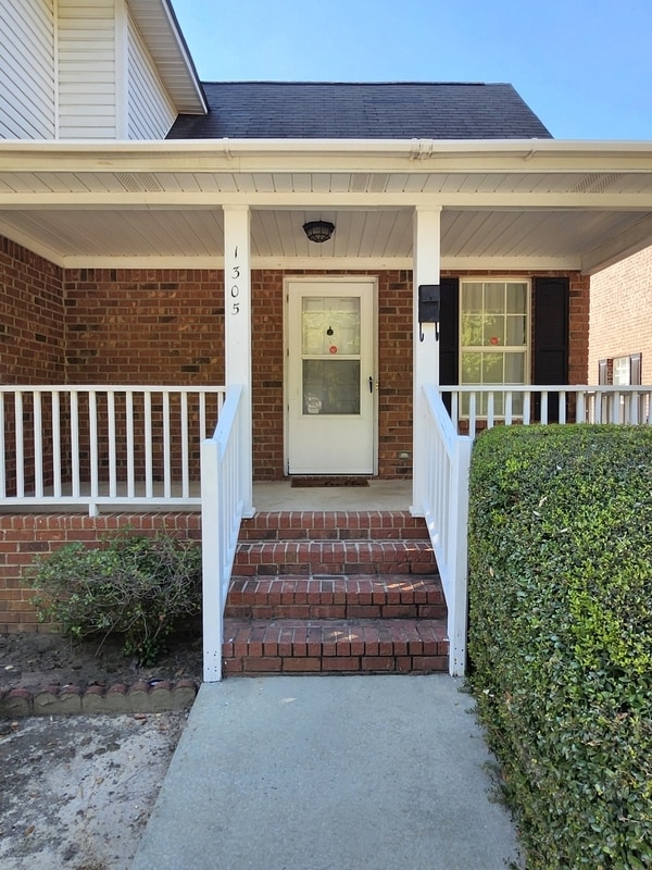Photo - 1305 Melrose Heights St