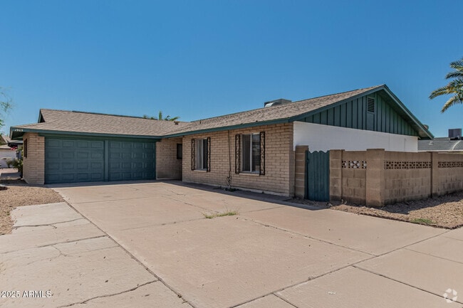 Building Photo - 1905 E Cairo Dr Rental