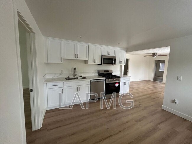 Photo - 3824 W 104th St Condo Unit 3824