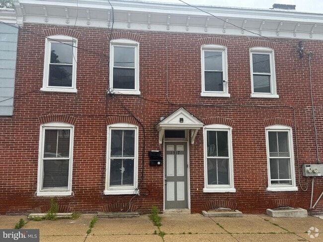 Building Photo - 1317 W 3rd St Rental