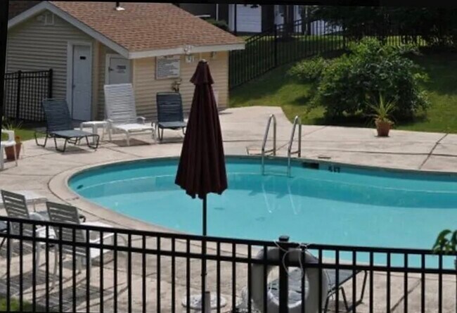 Photo - 93 Chestnut St