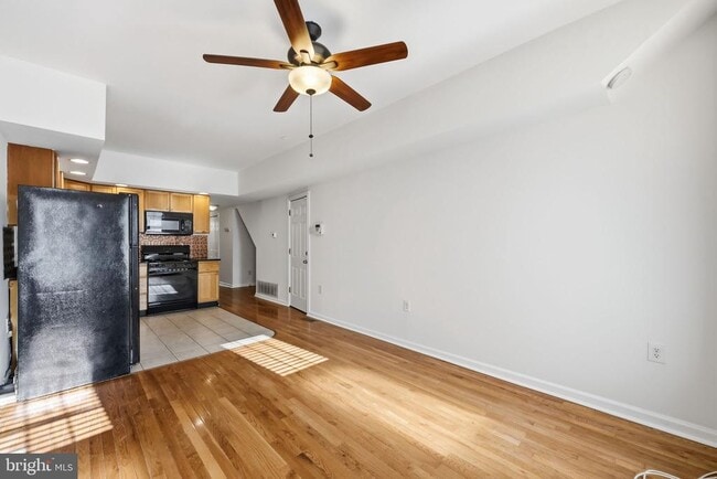 Photo - 420 Conarroe St