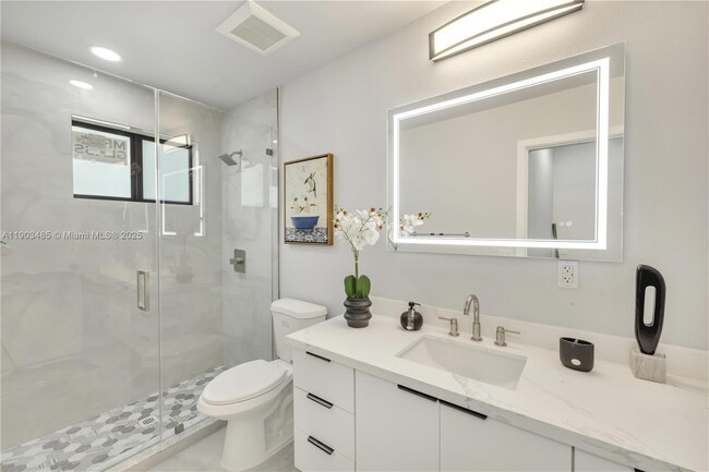 Photo - 6021 SW 19th St