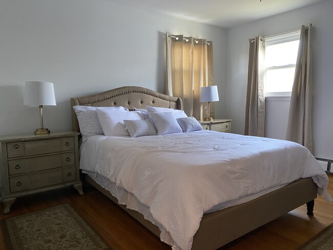 Photo - 711 Cherry Dr