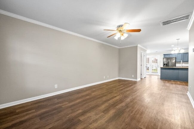 Photo - 357 Sam Houston Cir